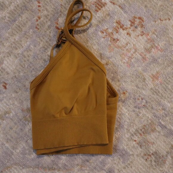 Lululemon Sport Bra, light support, size 6 - Picture 6 of 6